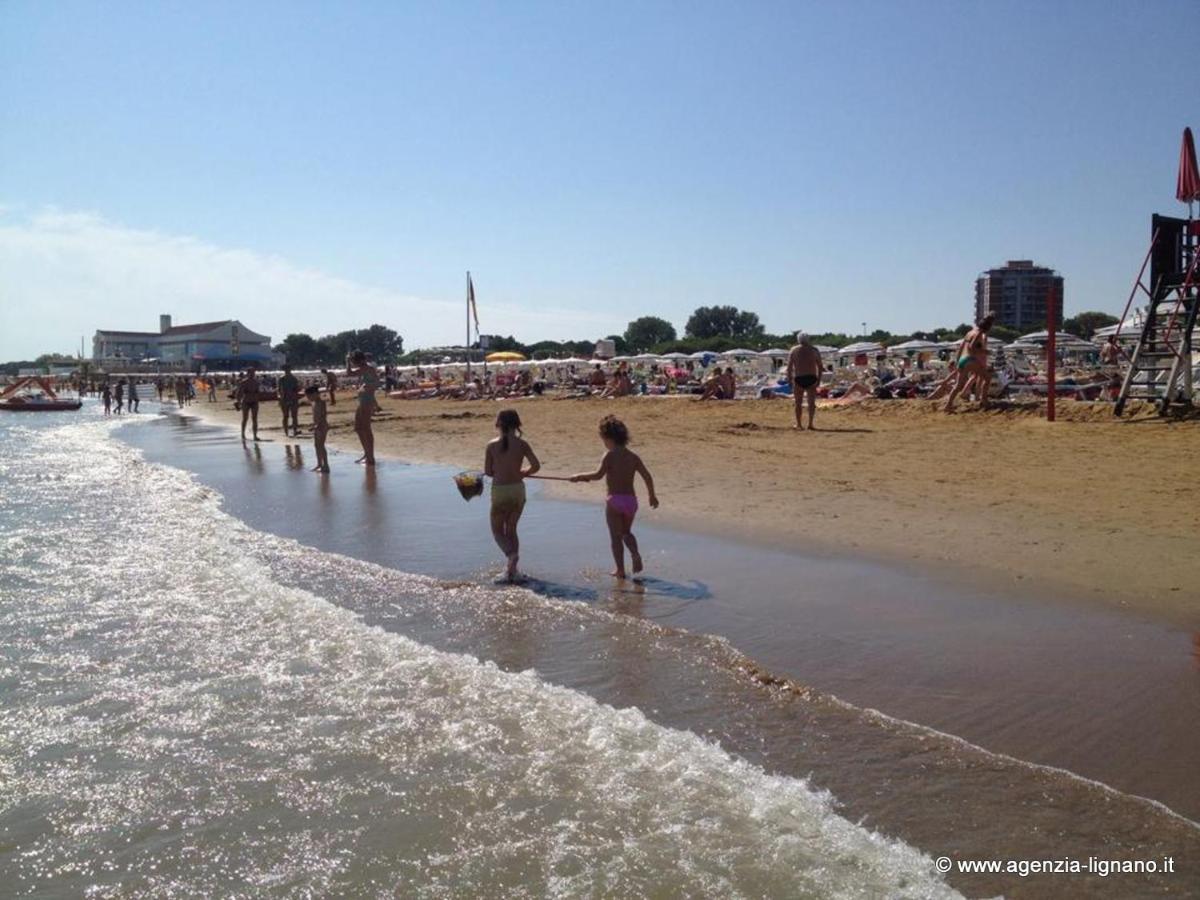 Lignano Sabbiadoro With Pool Apartamento Exterior foto