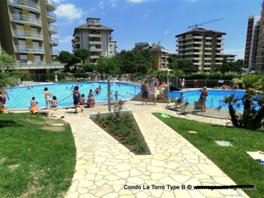 Lignano Sabbiadoro With Pool Apartamento Exterior foto